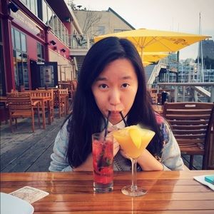Meet your Posher, Nicole